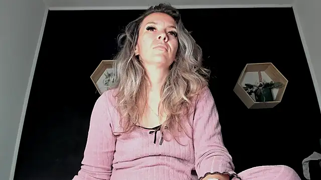 Alesys69 online show from May 12, 8:50 pm