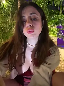 Snapshot of PartyQqHouse chatting on January 2, 3:37 am PartyQqHouse online show from January 2, 3:37 am