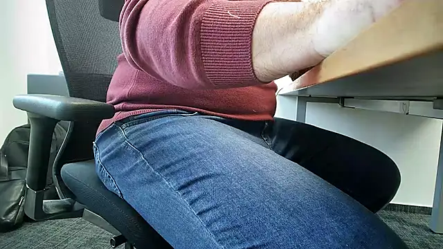 69bezfleku online show from February 18, 7:10 am