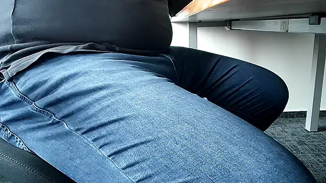 69bezfleku online show from October 24, 7:38 am