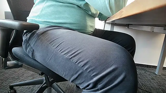 69bezfleku online show from November 11, 7:41 am