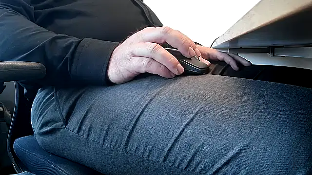 69bezfleku online show from November 18, 7:57 am