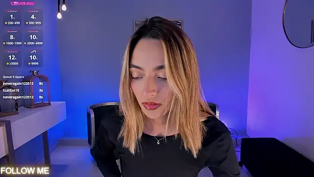 MelissaMoore  online show from February 1, 2:43 am