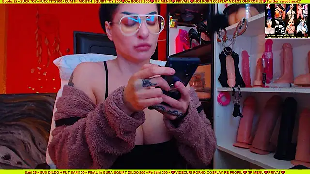 cuminmenowbbyx online show from January 11, 2:00 pm