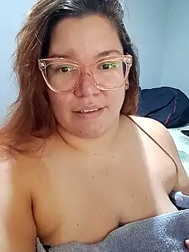 Snapshot of Johana_bbw chatting on March 14, 1:37 am Johana bbw online show from March 14, 1:37 am