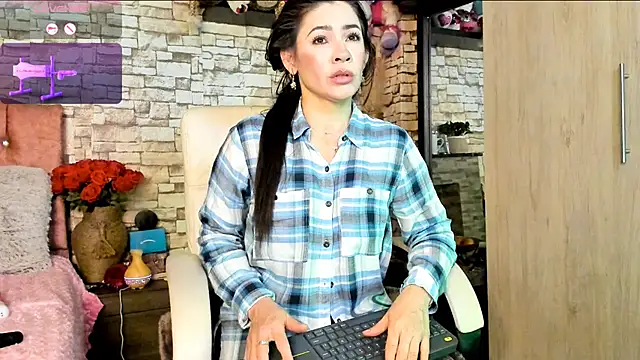 Carla expit online show from May 6, 12:19 am