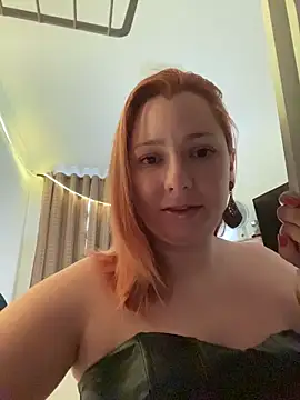 Snapshot of Patriciamoura69 chatting on April 4, 5:54 pm Patriciamoura69 online show from April 4, 5:54 pm