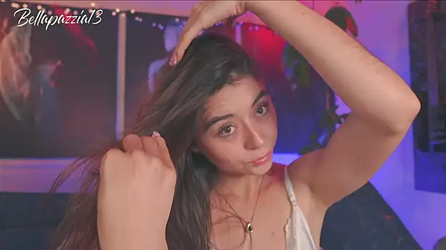 Snapshot of Bellapazzia chatting on March 12, 8:20 pm Bellapazzia online show from March 12, 8:20 pm