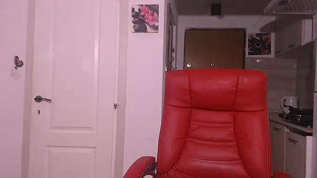 Snapshot of simyhvn chatting on October 16, 4:35 am simyhvn online show from October 16, 4:35 am