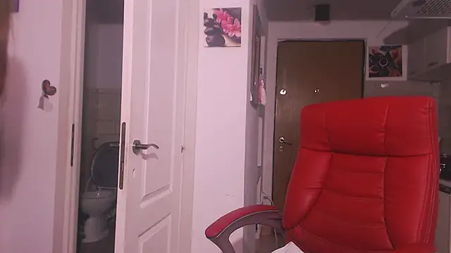 Snapshot of simyhvn chatting on October 31, 5:52 am simyhvn online show from October 31, 5:52 am