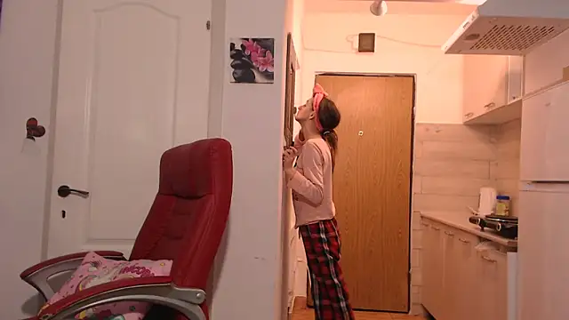 simyhvn online show from February 10, 5:11 am