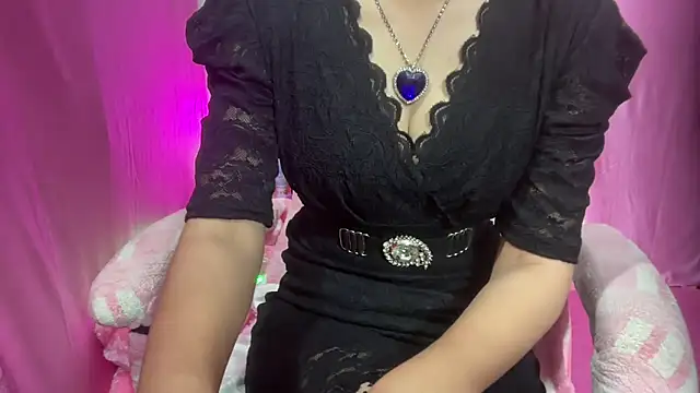 Snapshot of Queen_Angelena chatting on January 1, 3:46 pm Queen Angelena online show from January 1, 3:46 pm