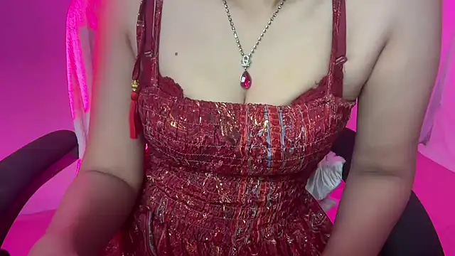 Queen Angelena online show from November 28, 5:15 pm