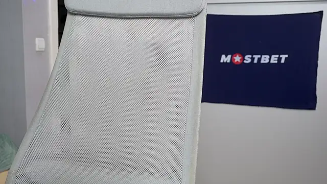 Snapshot of foxeslovefoxes chatting on January 28, 6:07 pm foxeslovefoxes online show from January 28, 6:07 pm