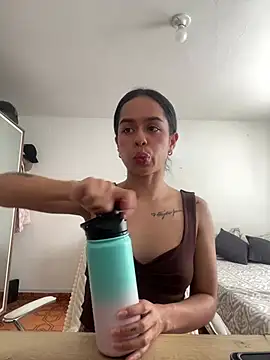 xlovelygirlx online show from January 12, 8:03 pm