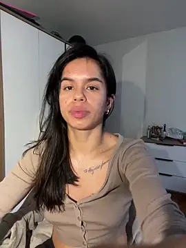 xlovelygirlx online show from February 23, 8:55 pm