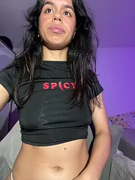 xlovelygirlx online show from March 15, 12:15 am