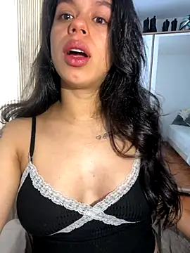 xlovelygirlx online show from September 13, 6:18 pm