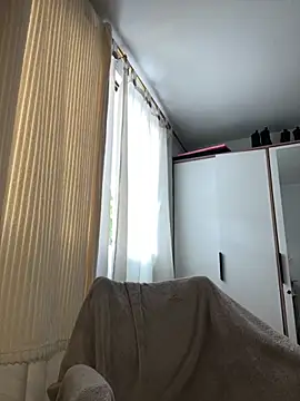 xlovelygirlx online show from October 4, 5:00 pm