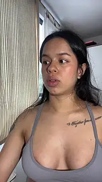 xlovelygirlx online show from October 10, 5:45 pm