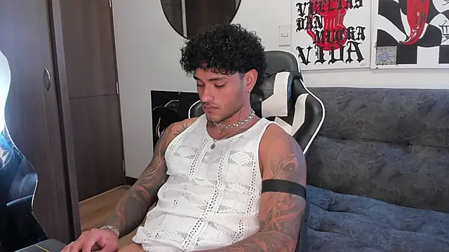 Alessandro Vanni online show from February 15, 6:59 pm