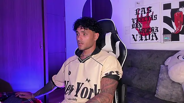 Alessandro Vanni online show from March 14, 3:12 am