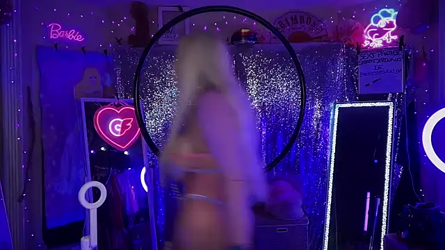 Snapshot of bimbotwerkqueen chatting on March 15, 2:14 am bimbotwerkqueen online show from March 15, 2:14 am