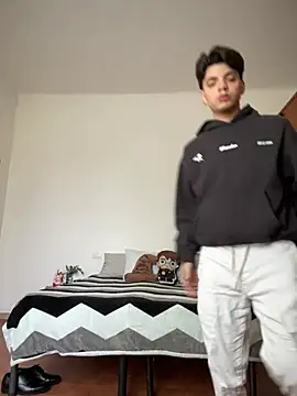 dylancrugerx online show from April 10, 9:25 am