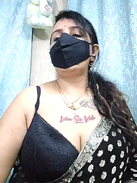 cute-tanvi online show from November 7, 12:32 am