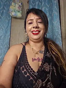 cute-tanvi online show from December 17, 1:00 am