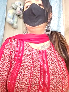 cute-tanvi online show from March 18, 1:42 am