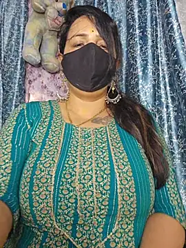 cute-tanvi online show from May 5, 12:35 pm