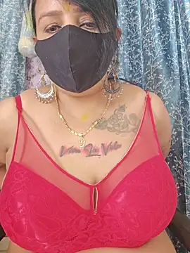 cute-tanvi online show from May 15, 11:23 pm