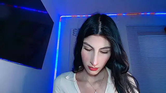 valeria gonzales  online show from March 7, 10:18 pm