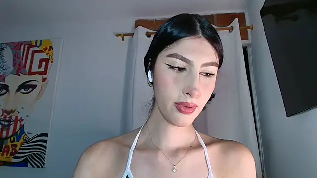 valeria gonzales  online show from May 6, 11:54 pm