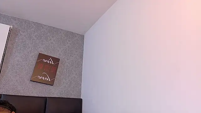 Snapshot of Daia_Ashanti chatting on February 20, 3:47 am Daia Ashanti online show from February 20, 3:47 am