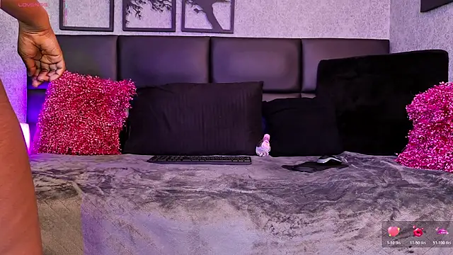 Snapshot of Daia_Ashanti chatting on March 24, 1:32 am Daia Ashanti online show from March 24, 1:32 am