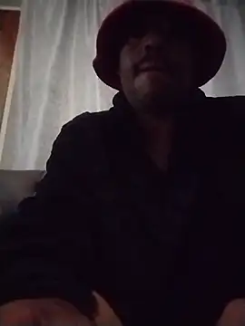 Snapshot of Wanderkid33 chatting on December 3, 10:19 pm Wanderkid33 online show from December 3, 10:19 pm