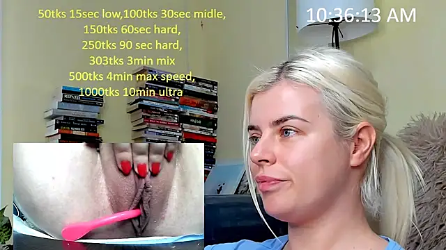 queenofthenighttt online show from December 15, 9:35 am