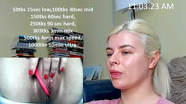 Snapshot of queenofthenighttt chatting on February 15, 10:03 am queenofthenighttt online show from February 15, 10:03 am