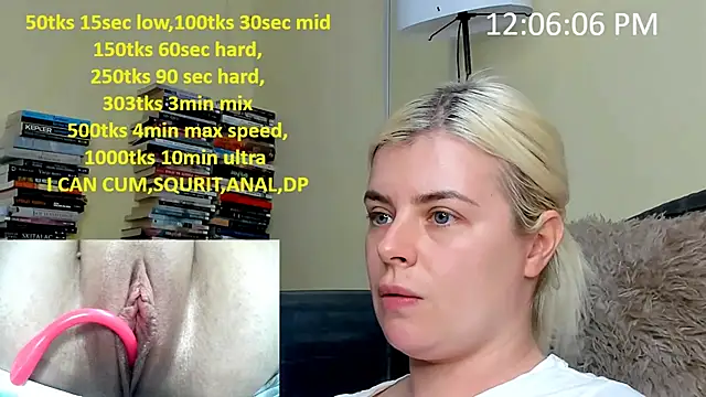 Snapshot of queenofthenighttt chatting on March 11, 10:54 am queenofthenighttt online show from March 11, 10:54 am