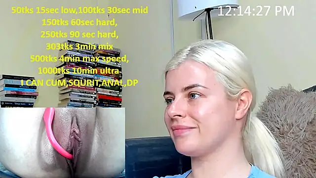 Snapshot of queenofthenighttt chatting on March 24, 11:15 am queenofthenighttt online show from March 24, 11:15 am