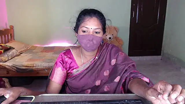 Novapol online show from April 25, 12:30 pm
