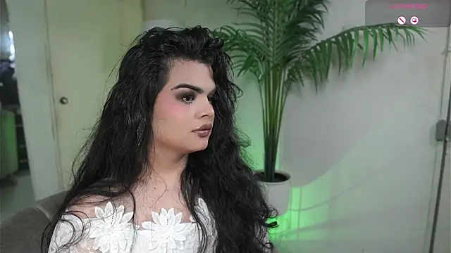 artechloe online show from October 8, 6:49 pm