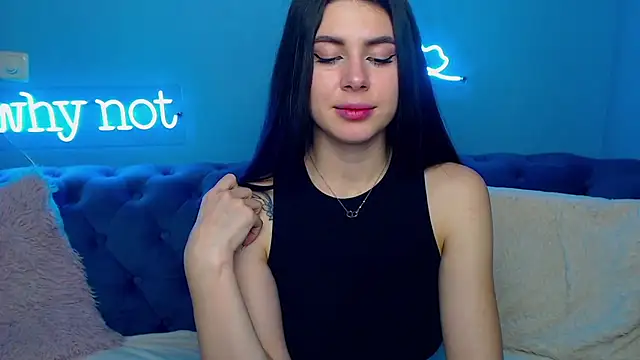 ViollinaLove online show from January 17, 8:45 am