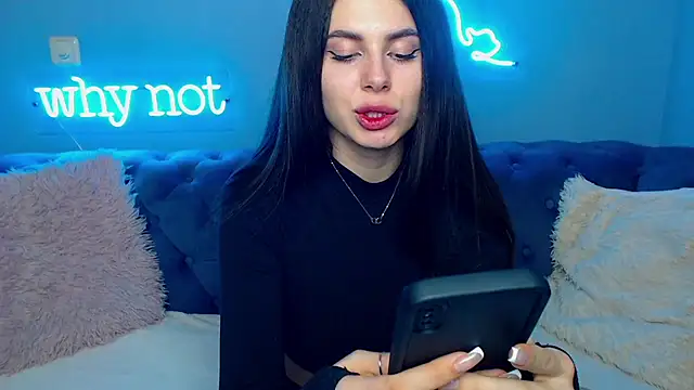 ViollinaLove online show from January 25, 2:03 pm