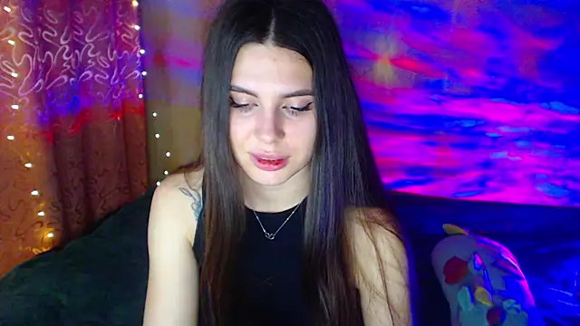 ViollinaLove online show from February 1, 2:45 pm