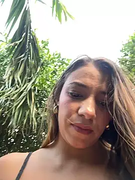 Snapshot of Hall_16 chatting on December 21, 9:25 pm Hall 16 online show from December 21, 9:25 pm