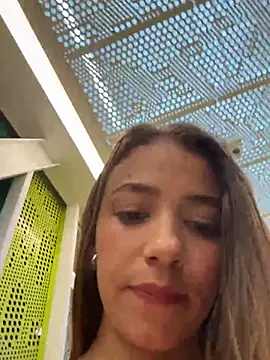 Snapshot of Hall_16 chatting on February 13, 11:26 pm Hall 16 online show from February 13, 11:26 pm