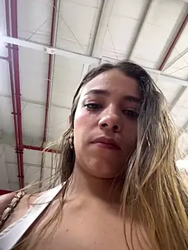 Snapshot of Hall_16 chatting on March 18, 9:43 pm Hall 16 online show from March 18, 9:43 pm